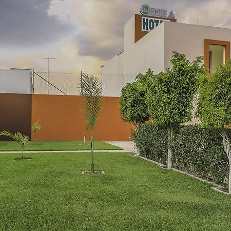 Hotel Petit Tehuacán エクステリア 写真