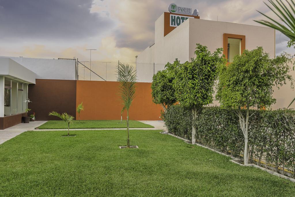 Hotel Petit Tehuacán エクステリア 写真